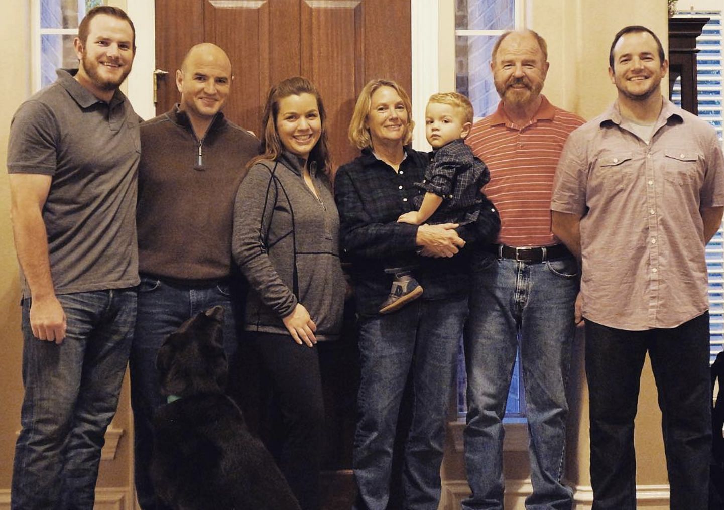 Who are the parents of Max Muncy?